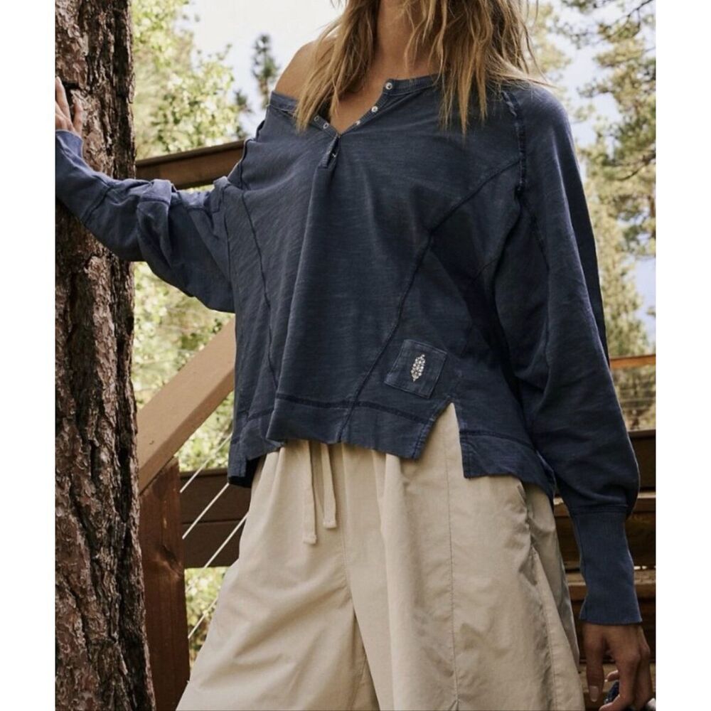 Free People Movement Winner Layer Top Long Sleeve Henley blue M NEW